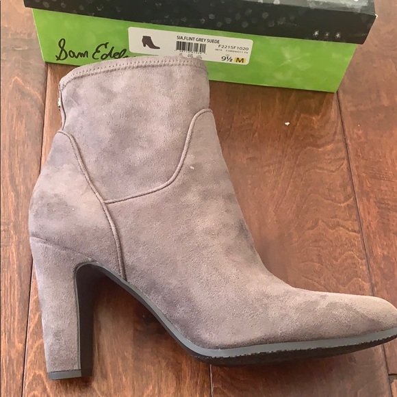 Boots - Picture 7 of 14